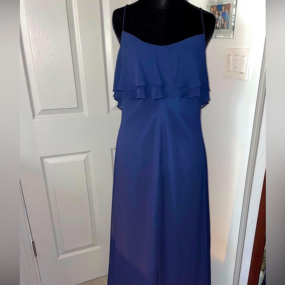 🆕🏷️NWT💙Gorgeous Indigo color Chiffon Gown. MSRP $290 - Picture 3 of 8